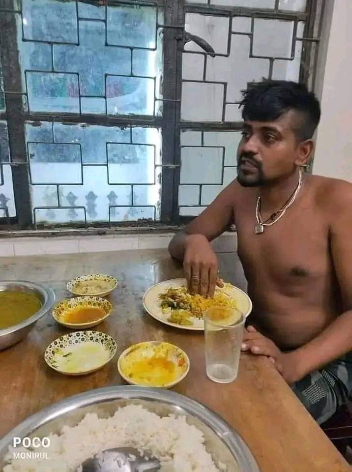 নির্মমভাবে পিটিয়ে হত্যা করা হয় তোফাজ্জলকে নির্মমভাবে পিটিয়ে হত্যা