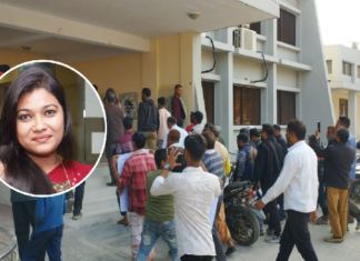 ছাত্র-জনতার তোপের মুখে অফিস ছাড়লেন ইউএনও অফিস ছাড়লেন ইউএনও